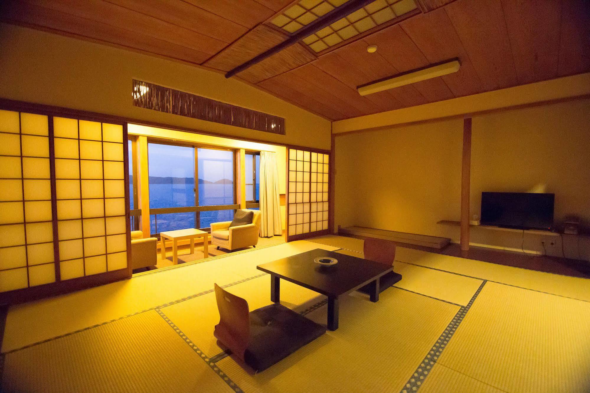 和歌山加太温泉　加太海月（前东屋五郎海滨酒店） 外观 照片