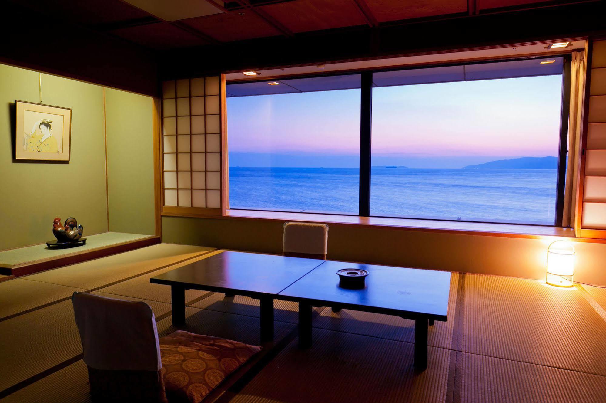 和歌山加太温泉　加太海月（前东屋五郎海滨酒店） 外观 照片
