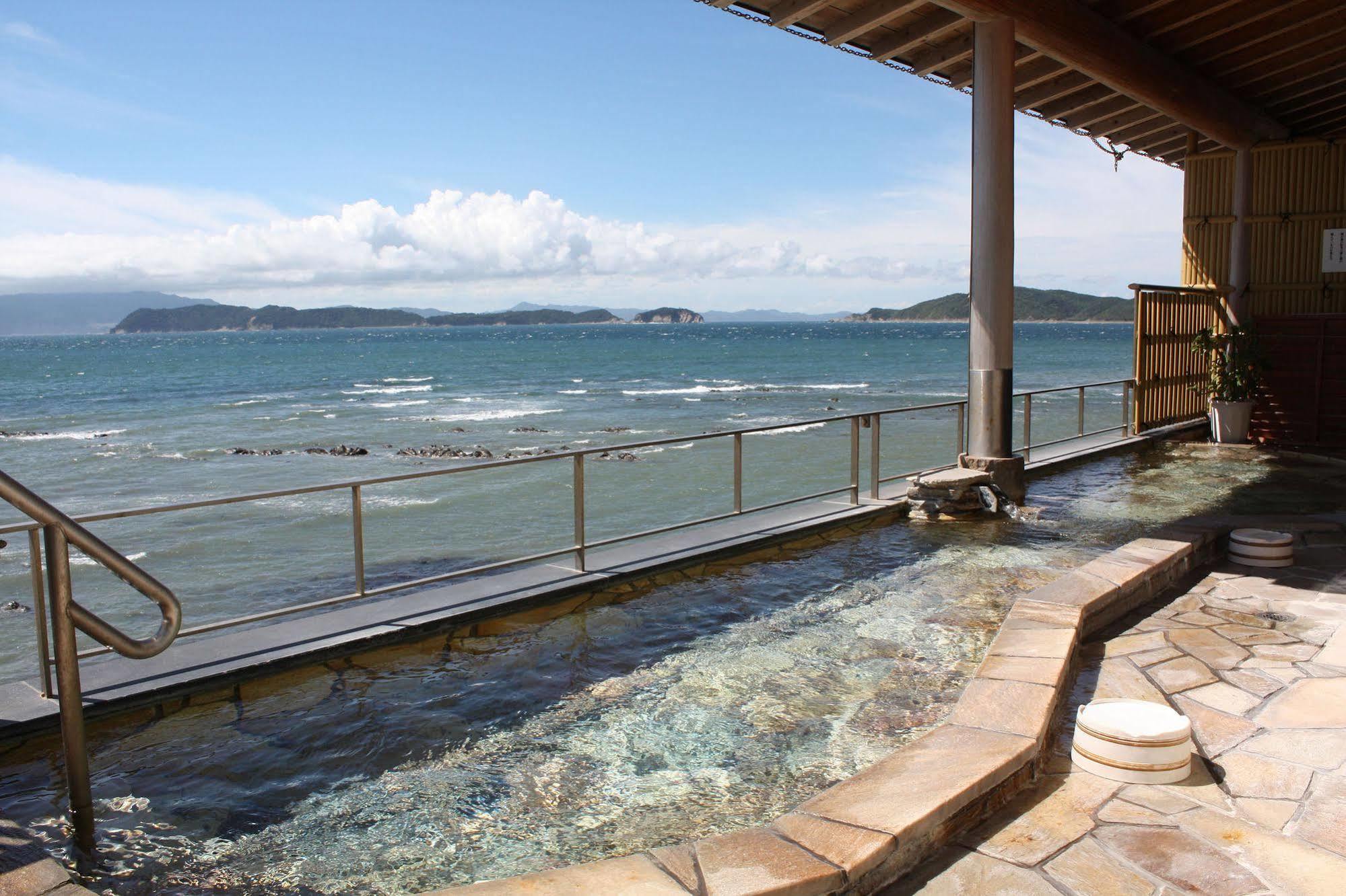 和歌山加太温泉　加太海月（前东屋五郎海滨酒店） 外观 照片